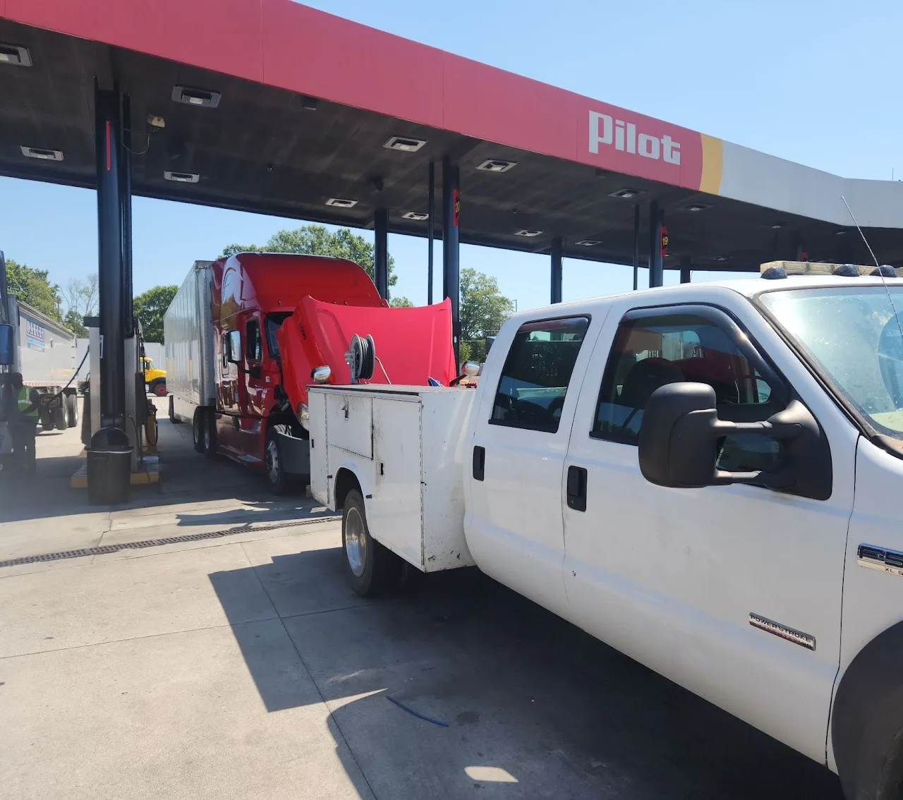North State service truck alongside a diesel truck during roadside repair